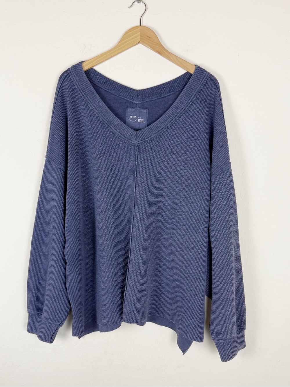 Aerie blue pullover v-neck sweater